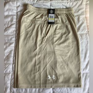 Under armour shorts beige off white medium med m UA mens nwt new cream light